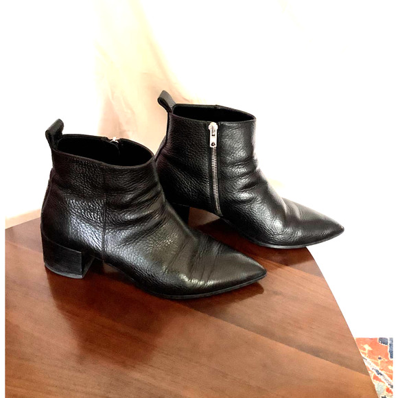 Everlane Pointed Toe Boss Ankle Booties - Picture 1 of 6